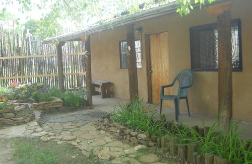 Taos House | Casita Rael, an Art lovers get-a-way