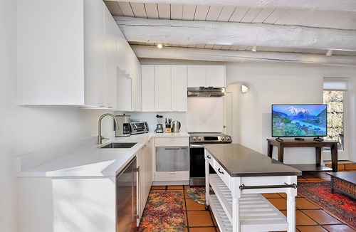 Historic Eastside Apartment | Casita Suenos: Luxury Adobe Studio, AC, Historic Location - Monthly Rental