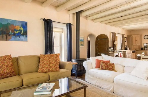 Taos House | Casitas Encantadas - Charming home with Hot Tub in Taos