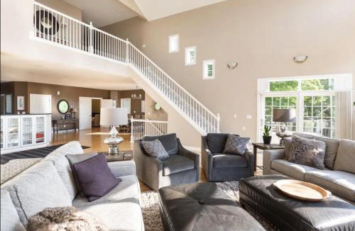 Excelsior House | Cedar House Retreat