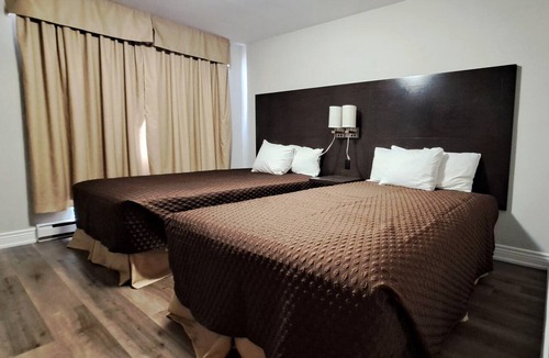 Goderich Hotel | Cedar Lodge Motel