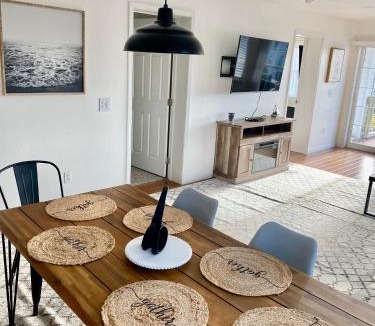 Lake Placid Apartment | Central Lake Placid Mountain Views