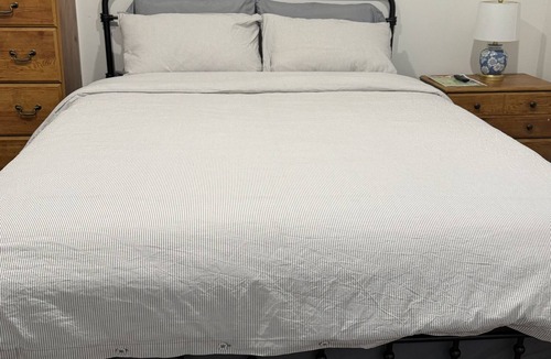 Old North End Apartment | Centrally located walkable to downtown with free parking! Newly renovated 1b/1ba
