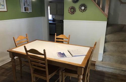 Northrup House | Century Cottage-PERFECT for Mayo & downtown visitors!