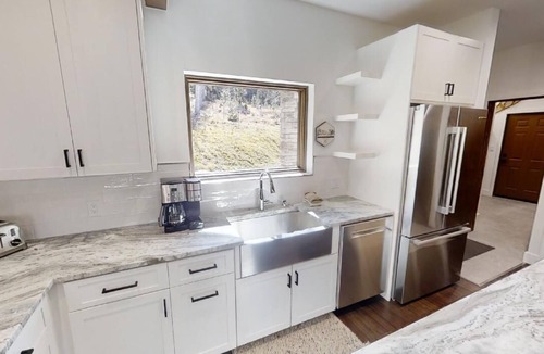Taos Ski Valley House | Chalet Genepi - New Property! - Taos Ski Valley - Fireplace - Mountain Views - H