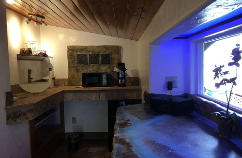 Volcano Hotel | Chalet Kilauea