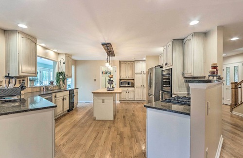 Charles Town House | Charles Town Home w/Private Pool & Hot Tub