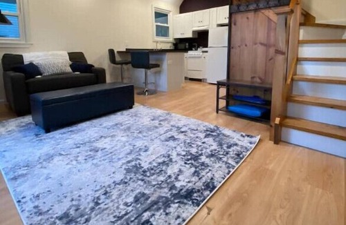 Westford Cottage | Charming 1BR Cottage-near the Vermont you love
