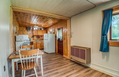Puposky Cabin | Charming 2-bedroom cabin on Three Island Lake in Bemidji, MN