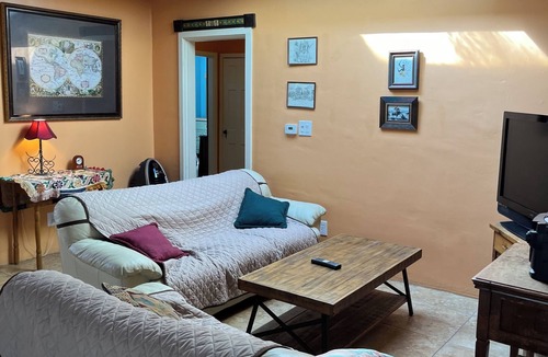 Historic Eastside House | Charming 2-bedroom house in lovely Santa Fe/walk to plazannnnn