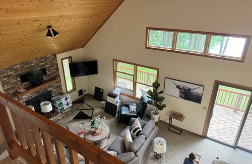 Balsam Lake Cabin | Charming 2-bedroom cabin with AC and WiFi on Balsam Lake