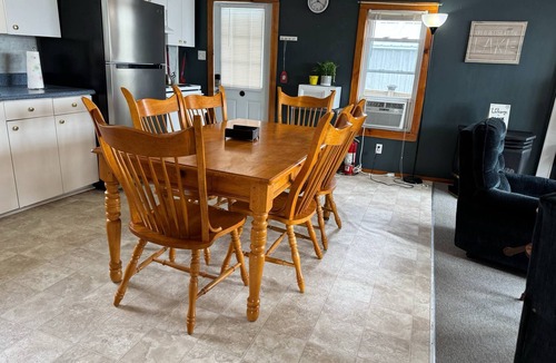 Town of Oswegatchie Cottage | Charming 2-bedroom waterfront cottage in Black lake NY