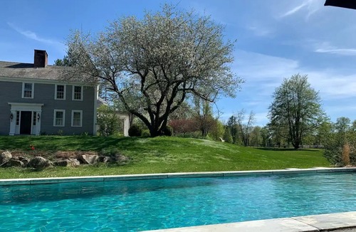 Manchester Center House | Charming 3-bedroom guest house converted from original 1790 Post and Beam Barn.