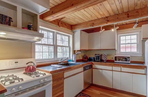 Waterbury House | Charming 3-bedroom house in marvelous Moretown