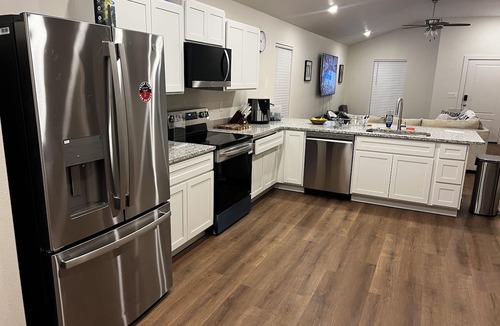 North by Northwest House | Charming 3-bedroom house in cool Lubbock with AC