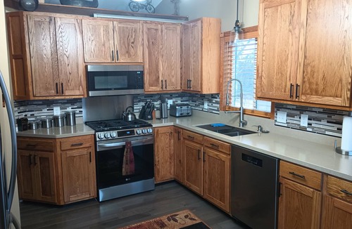 North Branch House | Charming 3-bedroom house in tranquil North Branch with AC