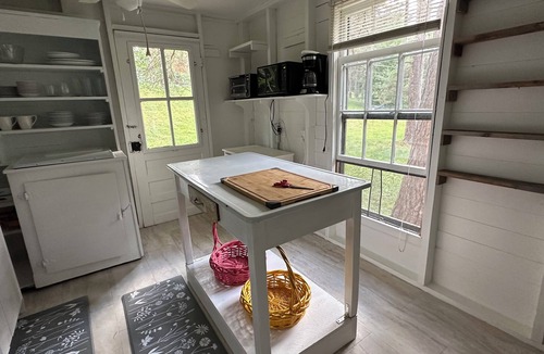 Schroon Lake Cottage | Charming 3-bedroom cottage with AC and WiFi in Schroon Lake. Dog friendly.
