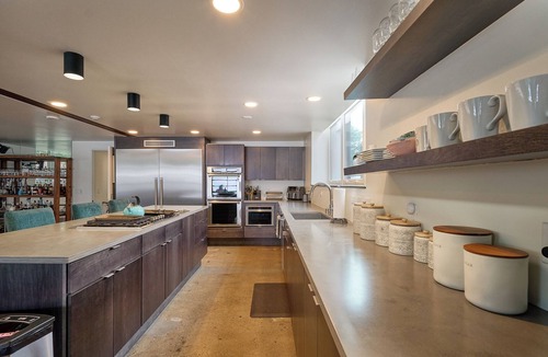 Como House | Charming 4-bedroom historic Firestation in Saint Paul with WiFi, AC