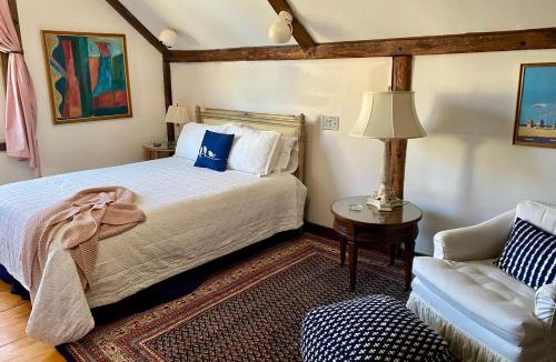 Keene House | Charming 4BR colonial close to downtown
