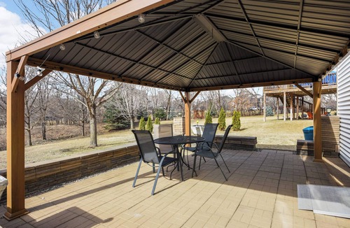 Cottage Grove House | Charming basement-level 3-bedroom house with backyard view and gazebo