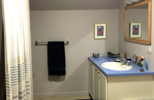 Shelburne House | Charming Brookside Country Retreat just 10 minutes to I91