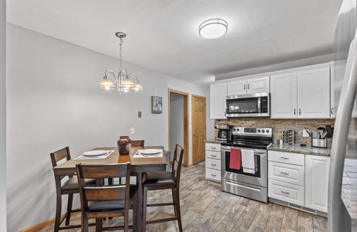Burnsville House | Charming Family Home in Burnsville