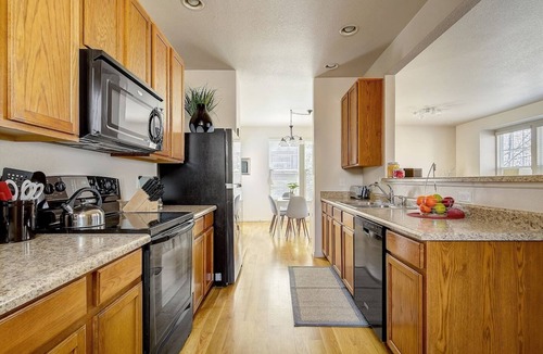 West Central Westminster House | Charming Fully Furnished 3-bed Corp Rental 6 mth lease minimum.