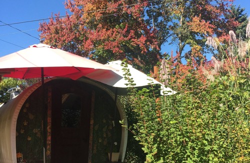 Corvallis House | Charming Gypsy Caravan in private yard near university, downtown and river park