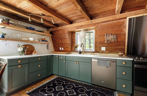 Maple City Cottage | Charming Hillside 3BR Cottage with snowmobile trailer parking