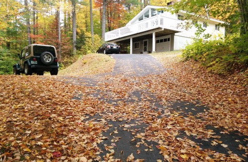 Elkins House | Charming home across from pristine Pleasant Lake, New London