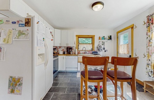 Grafton House | Charming house w/peaceful yard, close to village & recreation, kitchen, w/d