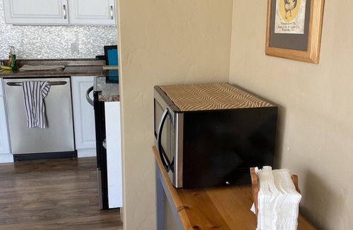 Prineville House | Charming Modernized 1938 Ranch Style Home