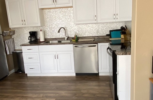 Prineville House | Charming Modernized 1938 Ranch Style Home