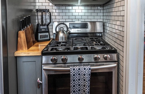 Waite Park House | Charming Nordeast Home w/Movie Theatre + Office!