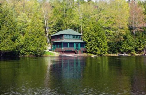 Tupper Lake Cottage | Charming Panther Cottage on Upper Saranac Lake