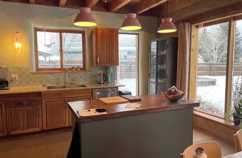 Arroyo Seco House | Charming passive solar 3-bedroom house in Arroyo Seco with WiFi, fitness equipm.