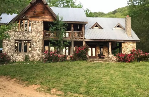Suches House | Charming Ranchhouse Voted most Beautiful trout stream, fishing swim lake, horses