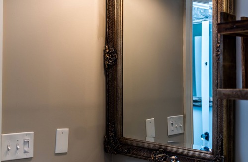 Bolton Landing House | Chateau Rooms