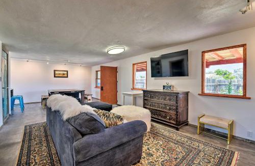 El Prado Apartment | Chic Studio with Grill - 25 Mins to Taos Ski Valley!