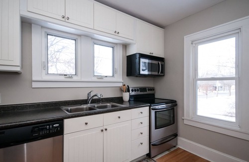 Kutzky Park House | Classic Bungalow Walk to Mayo Clinic & St. Mary's Hospital