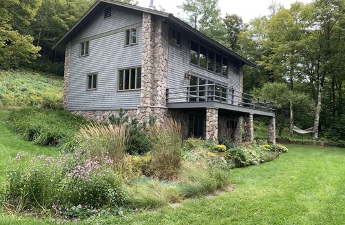 Warren House | Classic Mountain Ski Lodge @ Sugarbush