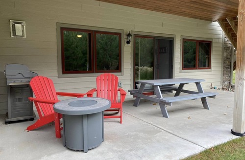 Crosslake Condo | Classic, Stylish 2 Bd 2 Ba Lake Condo on Cross Lake