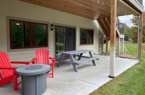 Crosslake Condo | Classic, Stylish 2 Bd 2 Ba Lake Condo on Cross Lake