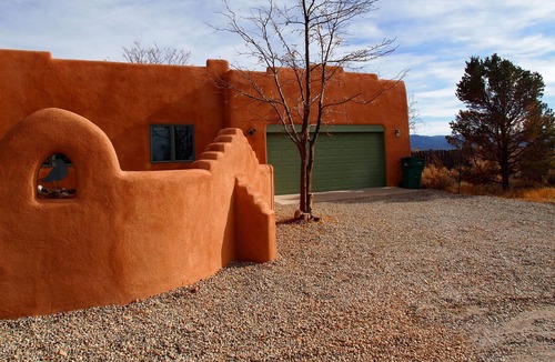 El Prado House | Classic Taos Home--centrally located, hot tub, and mountain views!
