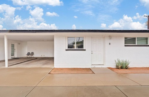 Mesa Condo | Clean 2BR condo near Downtown Mesa - free parking