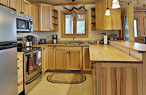 Hayward Cabin | Clean & Spacious On 3,000 Acre Crystal Clear Grindstone Lake