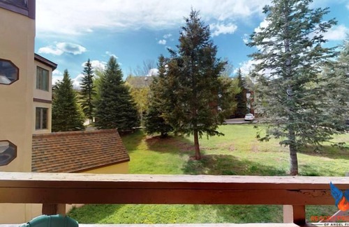 Angel Fire Condo | Close to Lifts | WiFi | Starlight 10