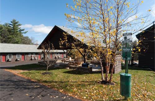 Lake Placid Hotel | Cobble Mountain Lodge