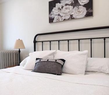 Goderich Bed & Breakfast | Colborne Bed and Breakfast