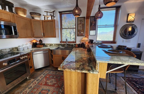 Canoncito House | Come experience a taste of Africa nestled in the foothills of Santa Fe.